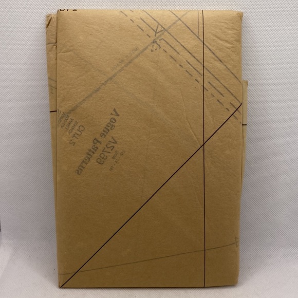 Vogue American Designer #V2799 Tom & Linda Platt Ladies Dress Pattern 12–14-16 - Picture 11 of 12